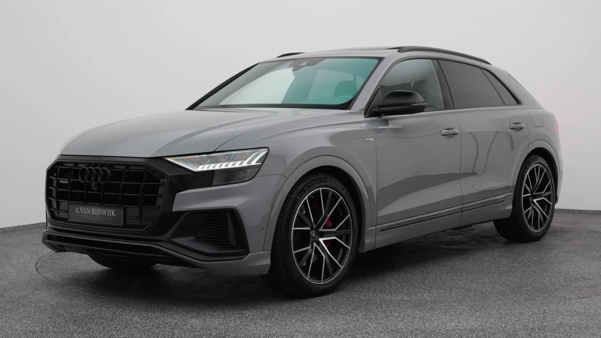 Audi Q8 — foto 1