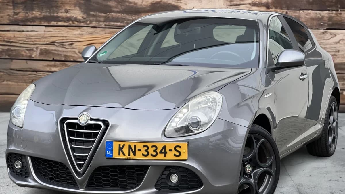 Alfa Romeo Giulietta 2.0 JTDm Distinctive | ECC | LMV | 6 maanden garantie — foto 1