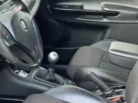 Alfa Romeo Giulietta 2.0 JTDm Distinctive | ECC | LMV | 6 maanden garantie thumbnail 12