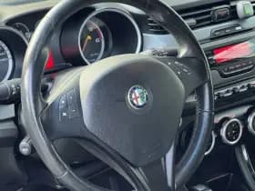 Alfa Romeo Giulietta 2.0 JTDm Distinctive | ECC | LMV | 6 maanden garantie thumbnail 13