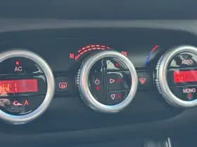 Alfa Romeo Giulietta 2.0 JTDm Distinctive | ECC | LMV | 6 maanden garantie thumbnail 16