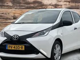 Toyota Aygo 1.0 VVT-i x-fun | NAP | NL Auto | Licht metalen velgen | Cruis | Airco | Bluetooth thumbnail 4