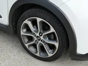 Kia Picanto 1.0 T-GDI X-LINE | LEER | NAVIGATIE | CAMERA | 100 PK | ALL-IN!! thumbnail 16