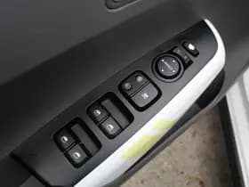 Kia Picanto 1.0 T-GDI X-LINE | LEER | NAVIGATIE | CAMERA | 100 PK | ALL-IN!! thumbnail 31