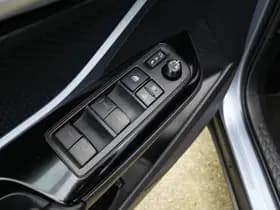 Toyota C-HR 1.8 HYBRID STYLE | A.C.C. | CAMERA | ALL-SEASON | DEALER ONDERHOUDEN!! thumbnail 23