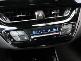 Toyota C-HR 1.8 HYBRID STYLE | A.C.C. | CAMERA | ALL-SEASON | DEALER ONDERHOUDEN!! thumbnail 27