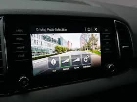 Škoda Karoq 1.5 TSI SPORTLINE | AUTOMAAT | A.C.C | PANO | TREKHAAK | CAMERA | BTW-AUTO!! thumbnail 30