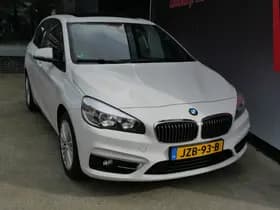 BMW 2 Serie Active Tourer 220i LUXURY | AUTOMAAT | PANORAMA | LEER | CAMERA | NAVIGATIE | 192 PK!! thumbnail 2