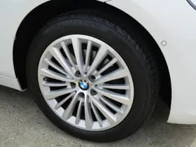 BMW 2 Serie Active Tourer 220i LUXURY | AUTOMAAT | PANORAMA | LEER | CAMERA | NAVIGATIE | 192 PK!! thumbnail 4