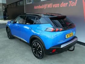 Peugeot E-2008 EV GT-PACK 50 kWh | A.C.C | 3D COCKPIT | TREKHAAK | ALCANTARA LEER!! thumbnail 11