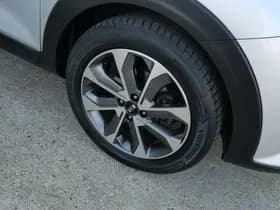 Kia Stonic 1.0 T-GDi COMFORT PLUS LINE | CRUISE | CAMERA | CARPLAY | NAVIGATIE | NL-AUTO!! thumbnail 5