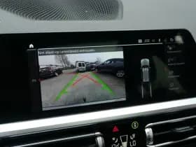 BMW 3 Serie Touring 330i HIGH EXECUTIVE | M-SPORT | PANO | H/K | LASER | TREKHAAK | 1e EIGENAAR!! thumbnail 16