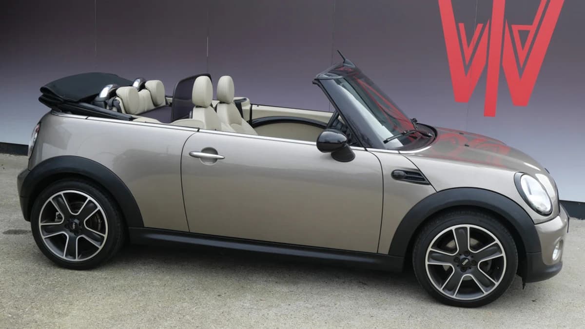 MINI Cooper Cabrio 1.6 CHILI | LEER | 89.000 KM | LIEFHEBBERSAUTO | NIEUWE APK!! — foto 1