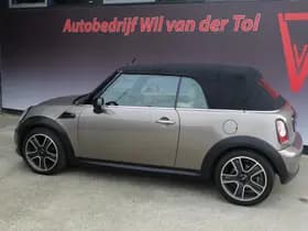 MINI Cooper Cabrio 1.6 CHILI | LEER | 89.000 KM | LIEFHEBBERSAUTO | NIEUWE APK!! thumbnail 23