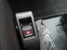 Peugeot E-Expert PREMIUM 75 kWh | LANG | CARPLAY | CRUISE | AIRCO | APK 02-2027!! thumbnail 19