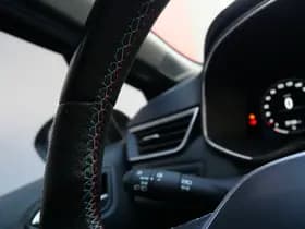 Renault Clio thumbnail 24