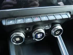 Renault Clio thumbnail 31