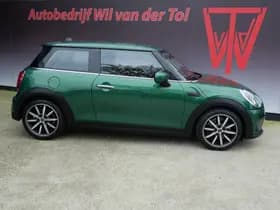 Mazda 2 thumbnail 3