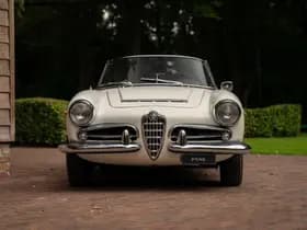 Alfa Romeo Giulia thumbnail 2