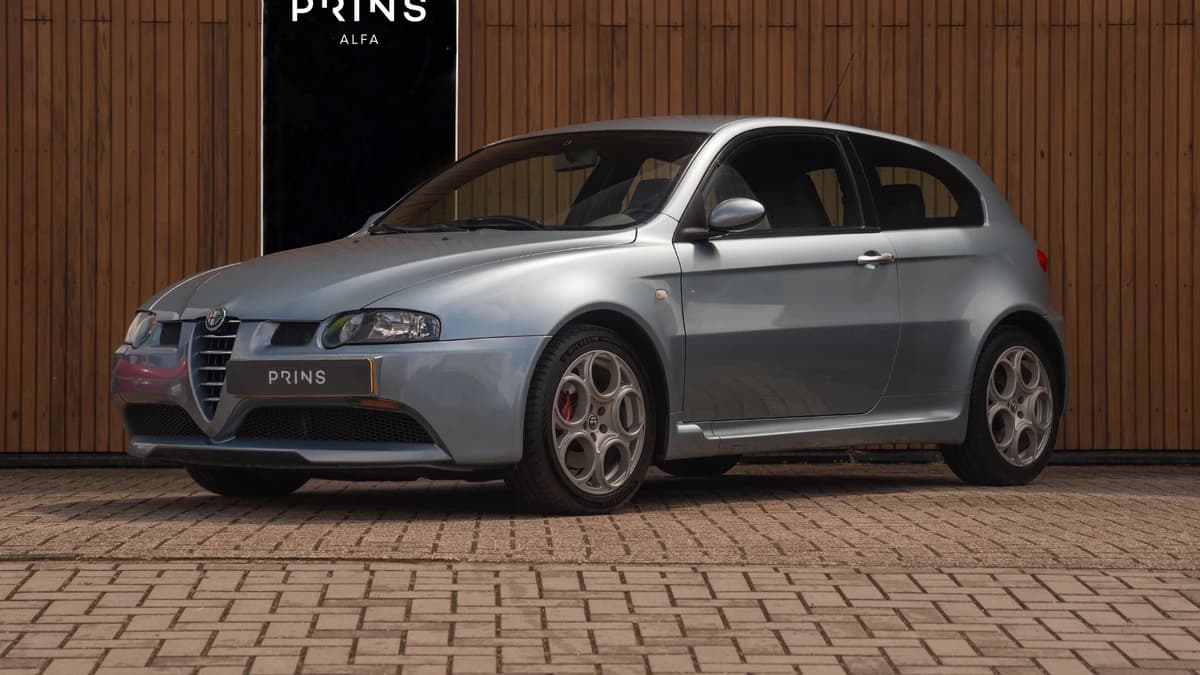 Alfa Romeo Romeo 147 3.2 V6 GTA — foto 1