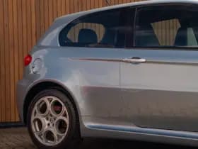 Alfa Romeo Romeo 147 3.2 V6 GTA thumbnail 17