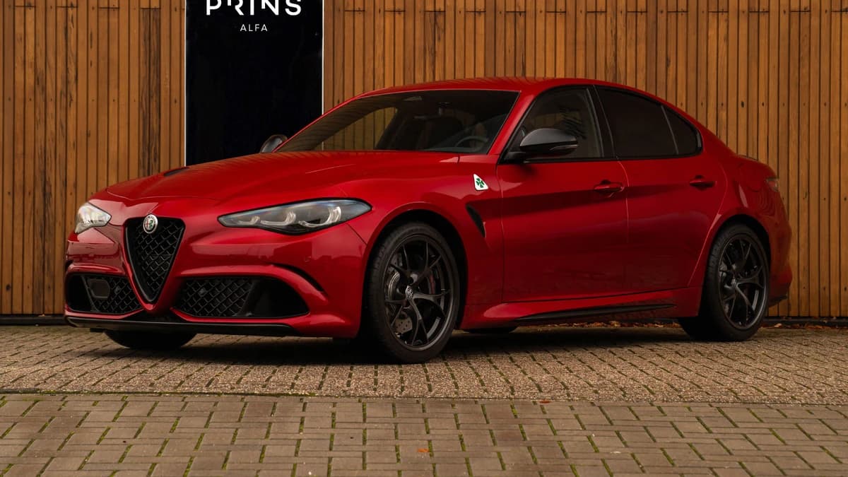 Alfa Romeo Romeo Giulia 2.9 V6 Quadrifoglio MY25 — foto 1