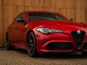 Alfa Romeo Romeo Giulia 2.9 V6 Quadrifoglio MY25 thumbnail 17