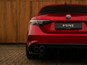 Alfa Romeo Romeo Giulia 2.9 V6 Quadrifoglio MY25 thumbnail 23