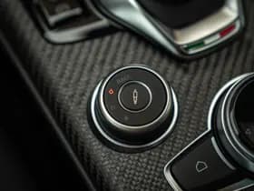 Alfa Romeo Romeo Giulia 2.9 V6 Quadrifoglio MY25 thumbnail 36