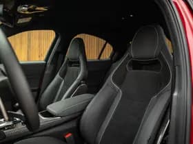 Alfa Romeo Romeo Giulia 2.9 V6 Quadrifoglio MY25 thumbnail 8