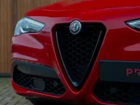 Alfa Romeo Romeo Stelvio 2.0T AWD Veloce 320pk thumbnail 14