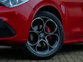 Alfa Romeo Romeo Stelvio 2.0T AWD Veloce 320pk thumbnail 18