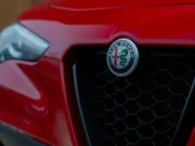 Alfa Romeo Romeo Stelvio 2.0T AWD Veloce 320pk thumbnail 19