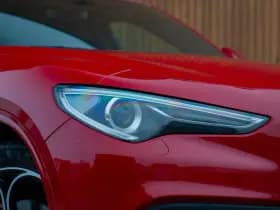 Alfa Romeo Romeo Stelvio 2.0T AWD Veloce 320pk thumbnail 3