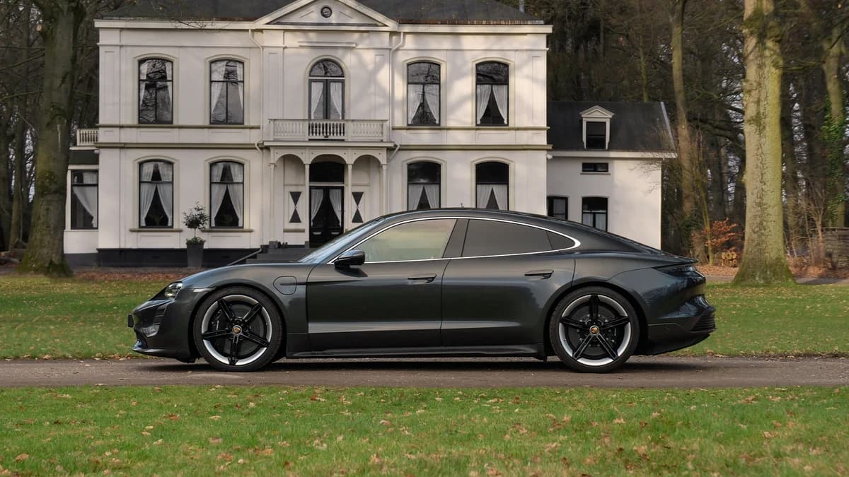 Porsche Taycan Turbo S 93 kWh — foto 1