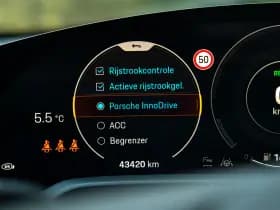 Porsche Taycan Turbo S 93 kWh thumbnail 32