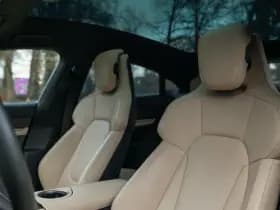 Porsche Taycan Turbo S 93 kWh thumbnail 8