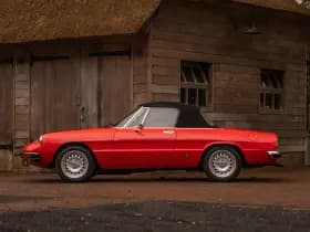 Alfa Romeo Romeo Spider 2000 Veloce thumbnail 4