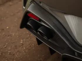 Aston Martin Vantage 4.0 V8 thumbnail 37