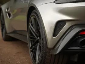 Aston Martin Vantage 4.0 V8 thumbnail 39