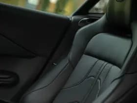 Aston Martin Vantage 4.0 V8 thumbnail 44