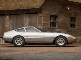 Ferrari 365 GTB/4 Daytona Plexiglas
