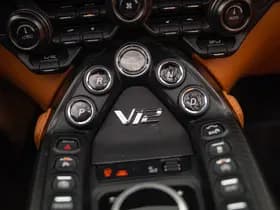 Aston Martin V12 Vantage Roadster | Nr. 211/249 | Pentland Green by Q | Briljant! thumbnail 53