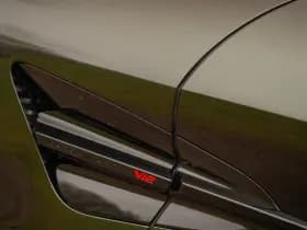 Aston Martin Vanquish | Minotaur Green | Bronze dreamlines thumbnail 22