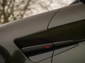 Aston Martin Vanquish | Minotaur Green | Bronze dreamlines thumbnail 24