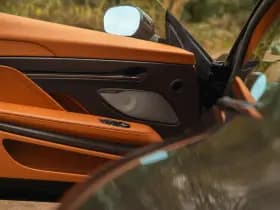 Aston Martin Vanquish | Minotaur Green | Bronze dreamlines thumbnail 42