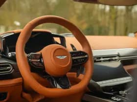 Aston Martin Vanquish | Minotaur Green | Bronze dreamlines thumbnail 43