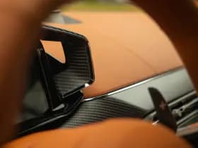 Aston Martin Vanquish | Minotaur Green | Bronze dreamlines thumbnail 44