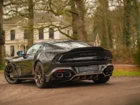 Aston Martin Vanquish | Minotaur Green | Bronze dreamlines thumbnail 6