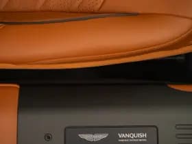 Aston Martin Vanquish | Minotaur Green | Bronze dreamlines thumbnail 69